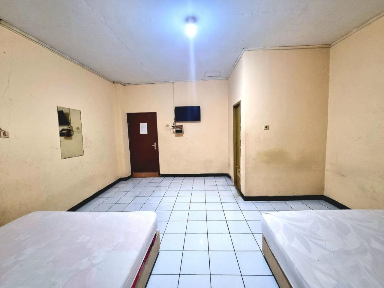 Hotel Harapan Jaya Jakarta Exteriör bild